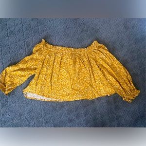American Eagle Long Sleeve, Yellow Floral, Off-The-Shoulder, Cropped Blouse. XL.